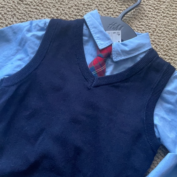 H&M Boys shirt and sweater set with tie NWT size 4-5 - Picture 5 of 6